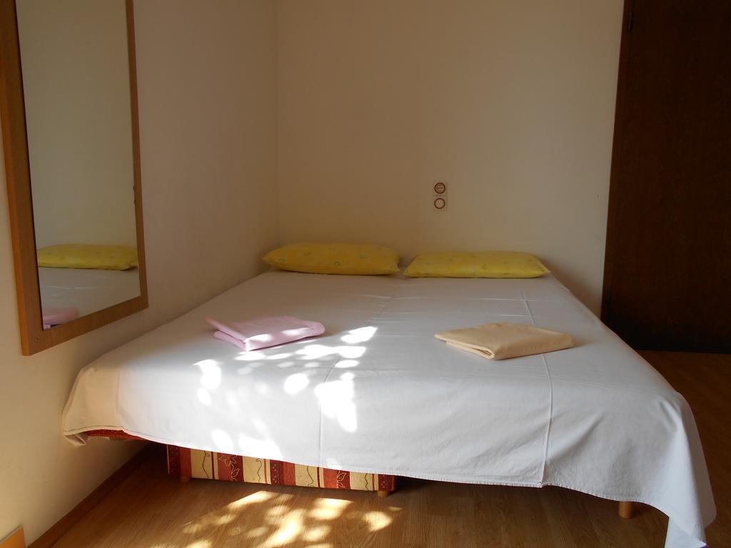Apartments U Kapetana Punat Eksteriør bilde